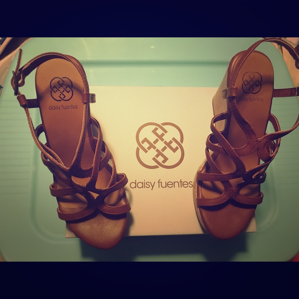 Daisy Fuentes wedges